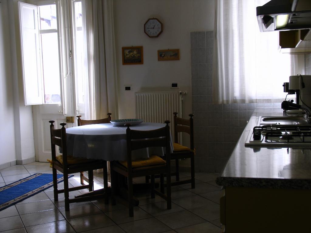 Terrasini Siracasa Διαμέρισμα Δωμάτιο φωτογραφία